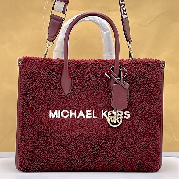 Michael Kors Medium SHEARLING MIRELLA Tote
Shoulder Bag Sherpa 
Oxblood 
NWT - Picture 3 of 16